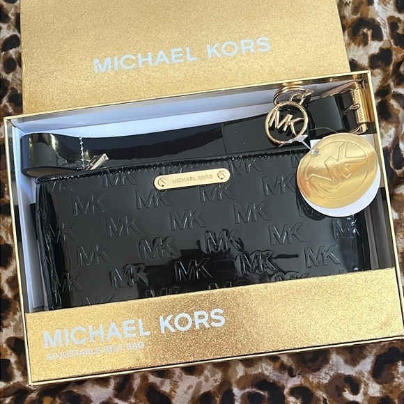 Brand New Michael Kors Black Patent Leather Zippered Belt Bag Fanny Pack Travel main image 12